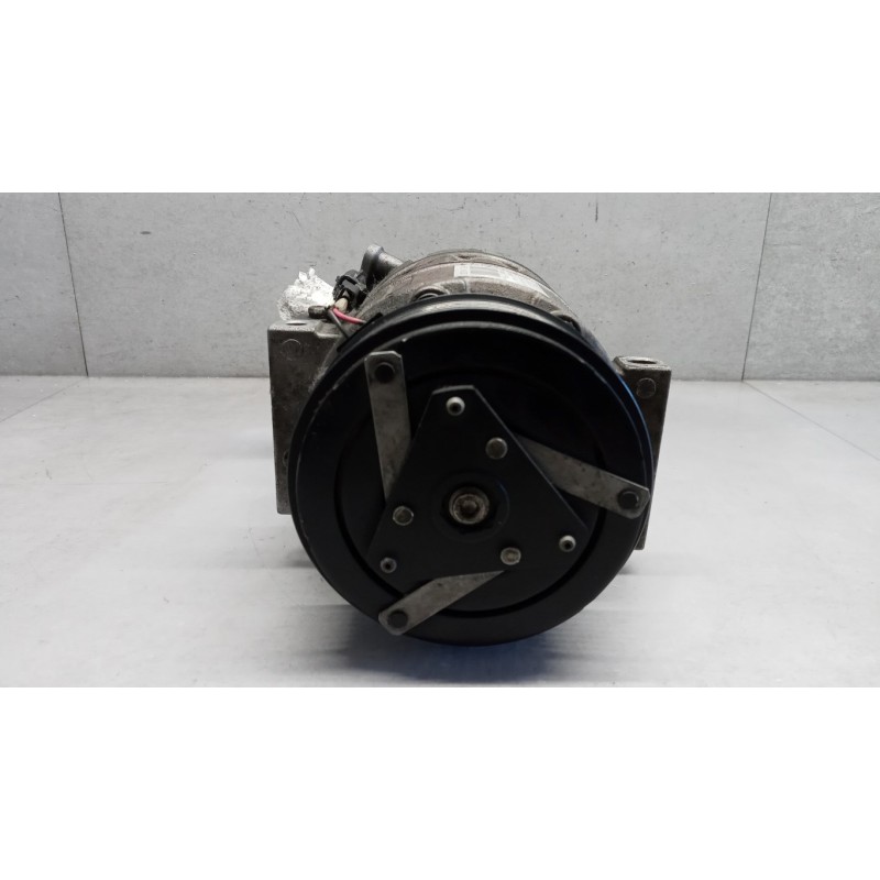 NISSAN Van AIR CONDITIONER COMPRESSOR NISSAN Van Primastar 2002> used