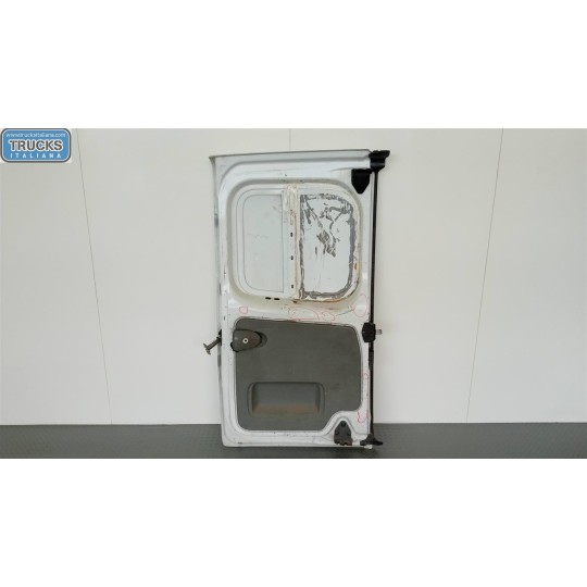 RIGHT LOAD DOOR NISSAN Van Primastar 2002> used