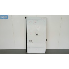 RIGHT LOAD DOOR NISSAN Van...