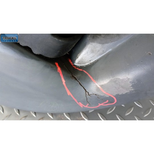 PARAFANGO ANTERIORE SINISTRO IVECO EUROCARGO 2005>2008 usato