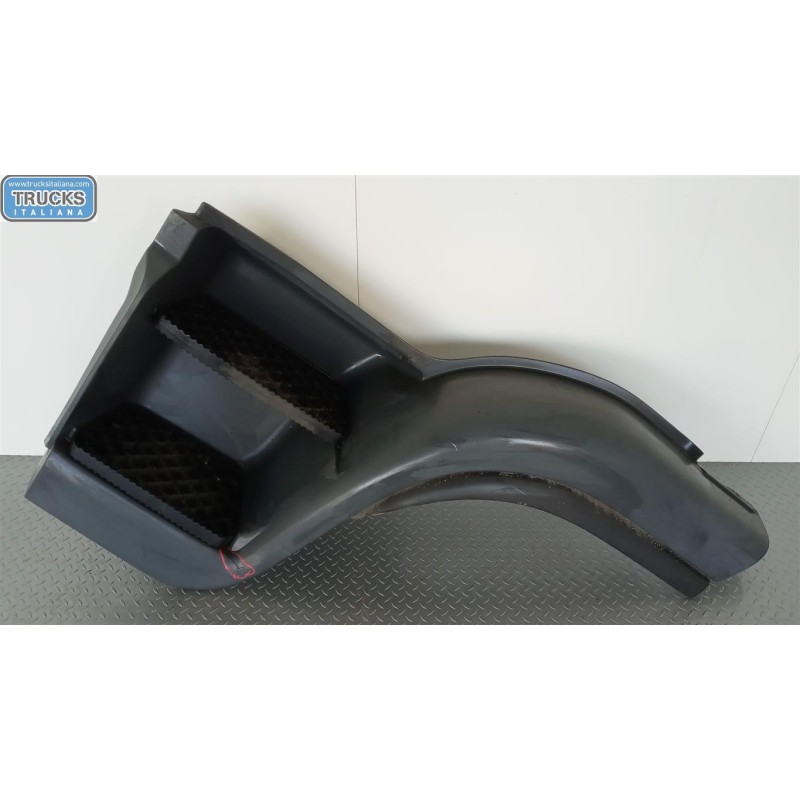 IVECO LEFT FRONT MUDGUARD  IVECO EUROCARGO 2005>2008 used