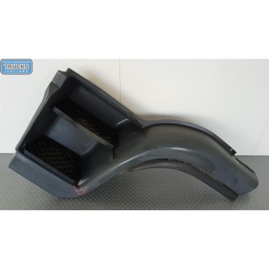 LEFT FRONT MUDGUARD  IVECO EUROCARGO 2005>2008 used