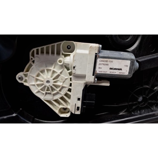 ALZA VETRI ANTERIORI DESTRO SCANIA Serie G 2016> usato