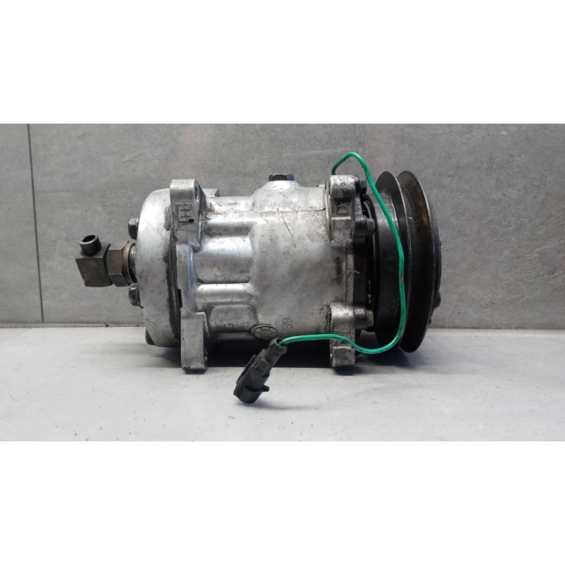 IVECO COMPRESSORE ARIA CONDIZIONATA IVECO EUROTECH usato