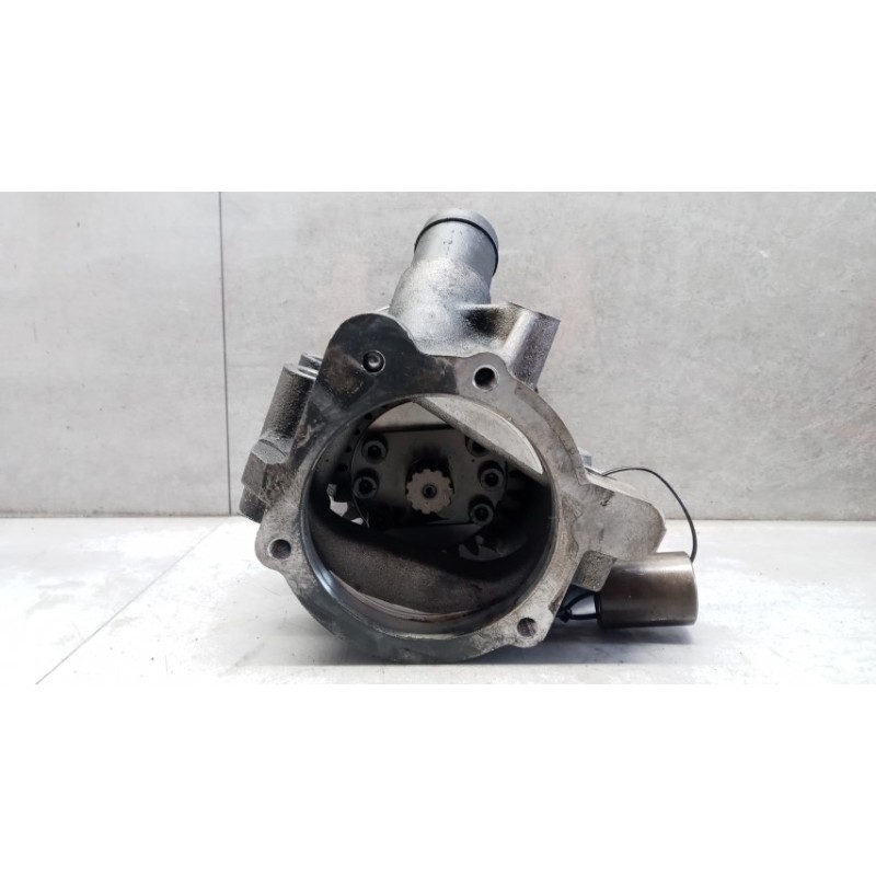 MAN POMPA ACQUA MAN TGX  usato