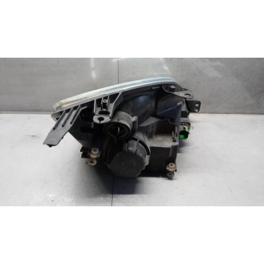 FARO ANTERIORE SINISTRO FORD Fiesta 2002>2005 usato