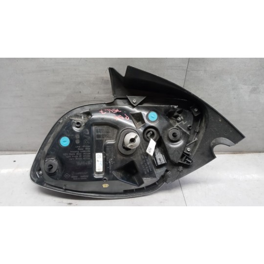FARO POST ESTERNO LED DESTRO RENAULT Zoe 2019> usato