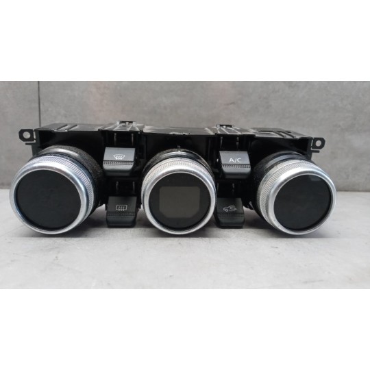 AC CONTROL UNIT RENAULT Zoe 2019> used