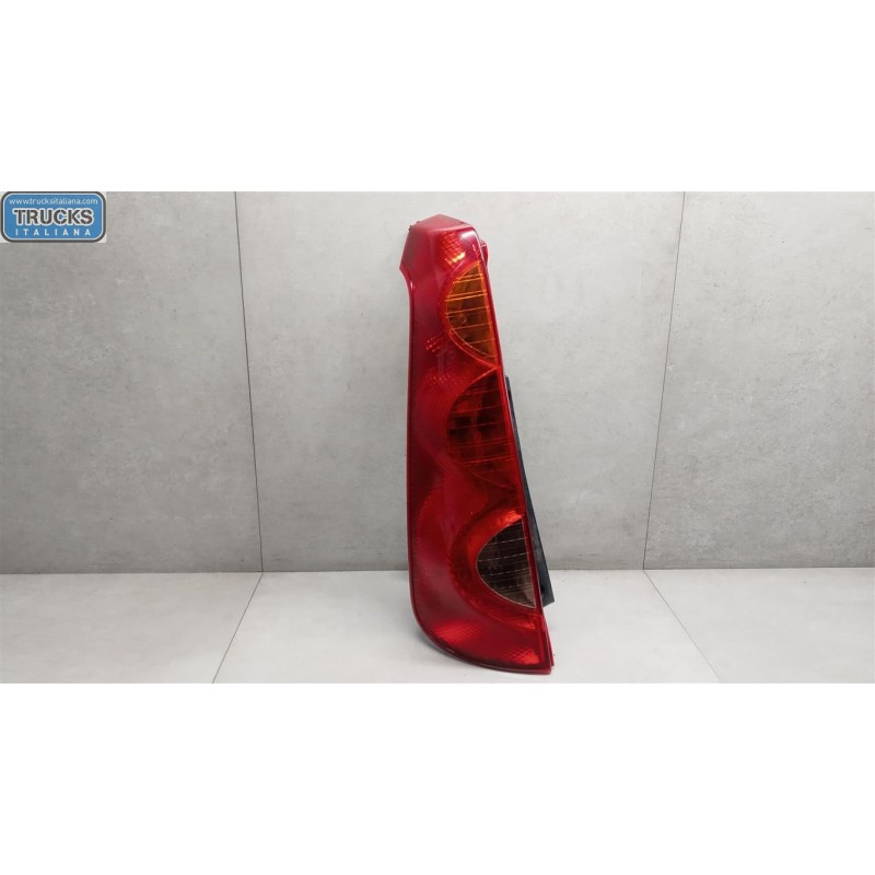NISSAN FARO POSTERIORE ESTERNO SINISTRO NISSAN Note 2006>2008 usato