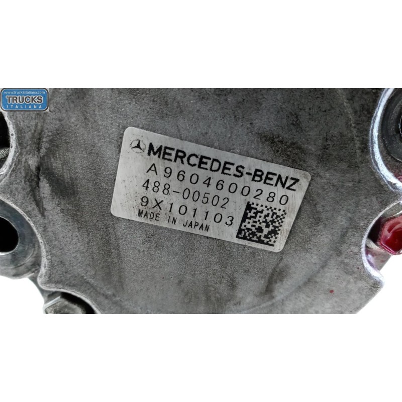MERCEDES-BENZ truck POMPA IDROGUIDA MERCEDES-BENZ truck Actros euro 5 2008>2013 usato