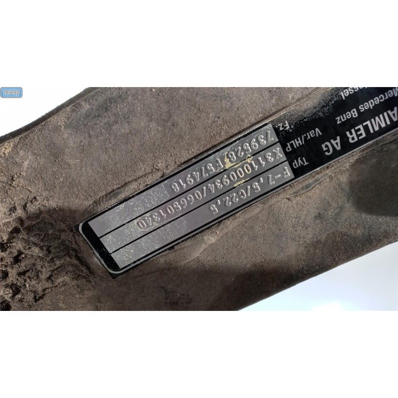 MERCEDES-BENZ truck ASSALE ANTERIORE MERCEDES-BENZ truck Actros euro 5 2008>2013 usato
