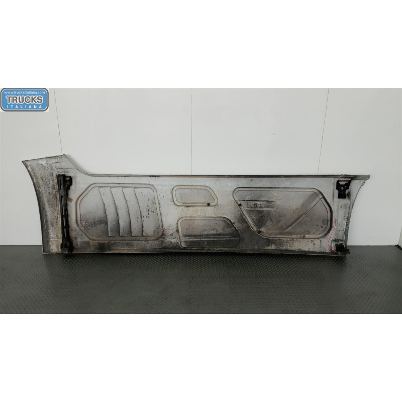 MERCEDES-BENZ truck MINIGONNA DESTRA MERCEDES-BENZ truck Actros euro 5 2008>2013 usato