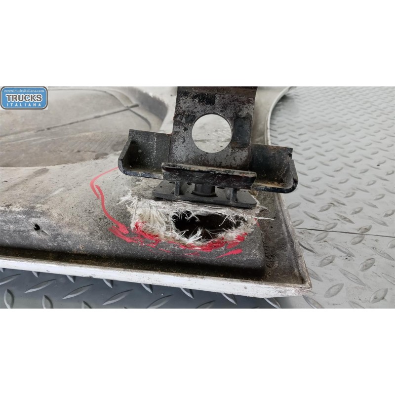 MERCEDES-BENZ truck MINIGONNA DESTRA MERCEDES-BENZ truck Actros euro 5 2008>2013 usato