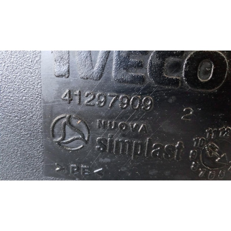 IVECO SERBATOIO ADBLUE IVECO Stralis 2007>2013 usato