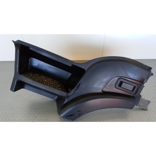 LEFT FRONT MUDGUARD  IVECO Stralis 2007>2013 used