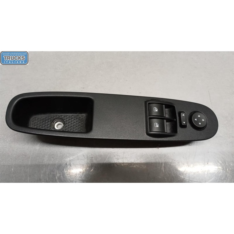 LANCIA INTERRUTTORI E PULSANTI ALZAVETRI LANCIA Ypsilon 2015> usato