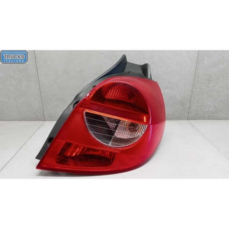 RENAULT FARO POSTERIORE ESTERNO DESTRO RENAULT Clio 2005>2009 usato