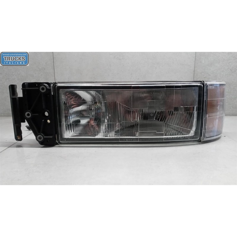 IVECO FRONT LEFT FLASHLIGHT  IVECO EUROTECH used