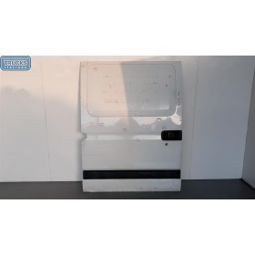 RIGHT SIDE SLIDING DOOR...