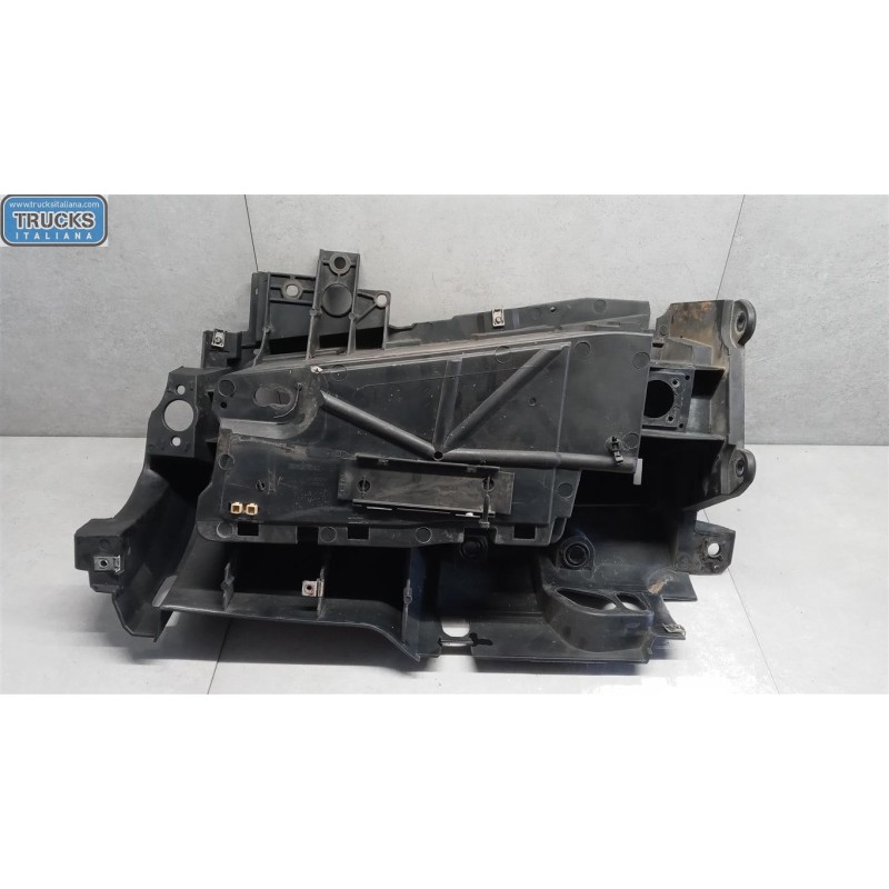 VOLVO truck LEFT HEADLIGHT SEAT VOLVO truck FH13 used