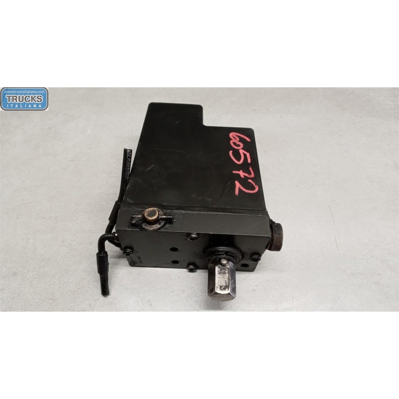 VOLVO truck CAB LIFT PUMP  VOLVO truck FH13 used