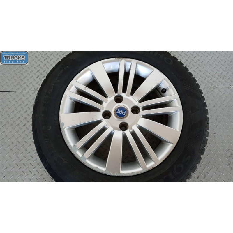 FIAT KIT 4 CERCHI IN LEGA FIAT F.Grande Punto 2005>2012 usato