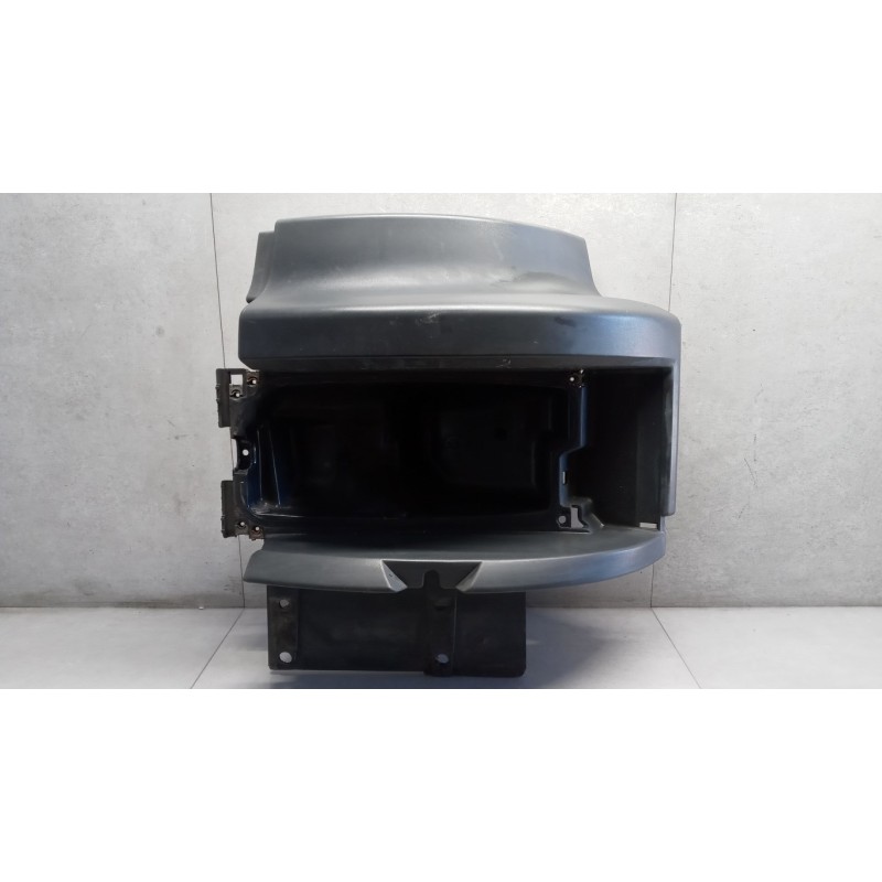 SCANIA SEDE FARI SINISTRO SCANIA 124 usato