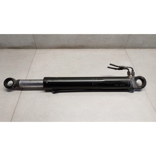 PISTONE ALZA CABINA SCANIA 124 usato