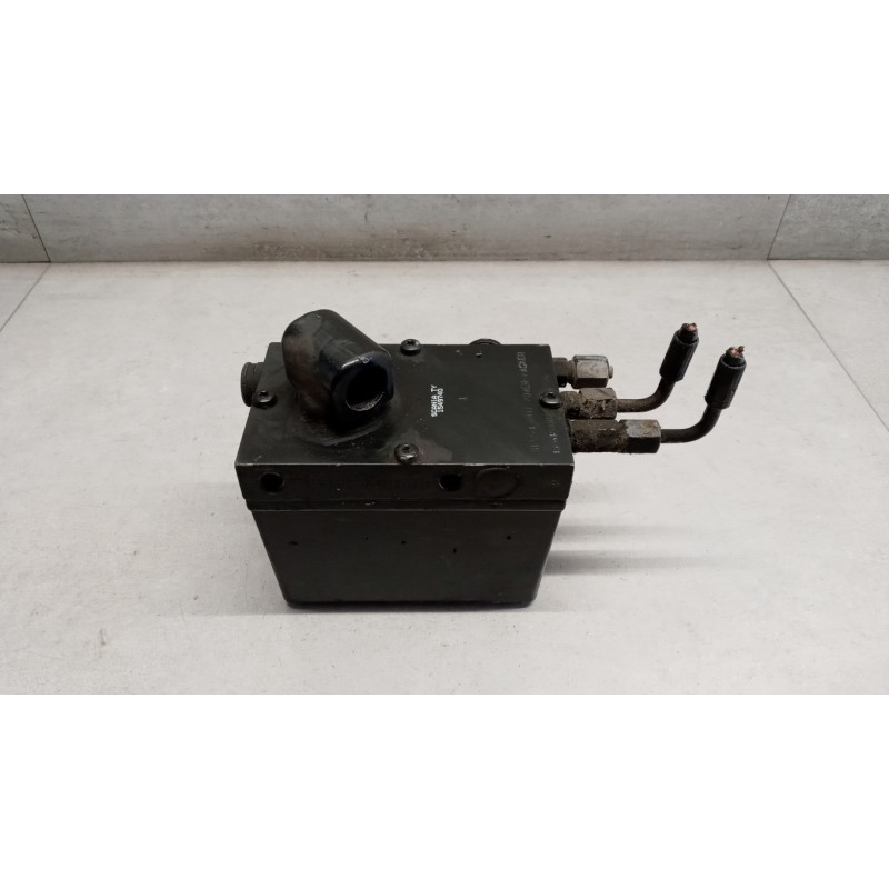 SCANIA CAB LIFT PUMP  SCANIA 124 used