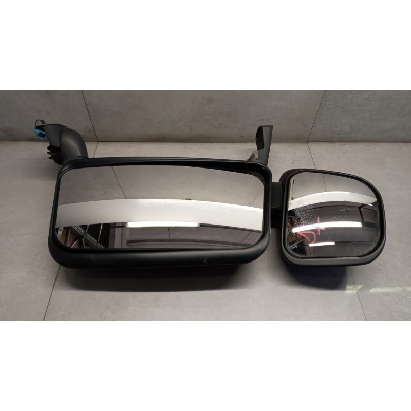 SCANIA RIGHT ELETRIC REAR-VIEW MIRROR  SCANIA 124 used
