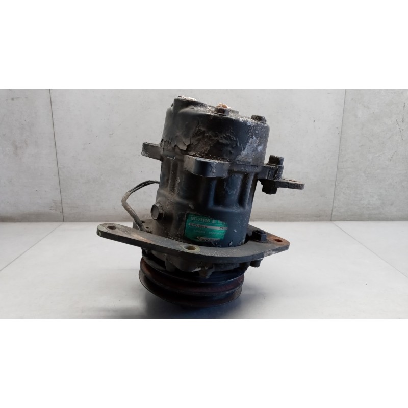RENAULT truck AIR CONDITIONER COMPRESSOR RENAULT truck Magnum 2001>2010 used