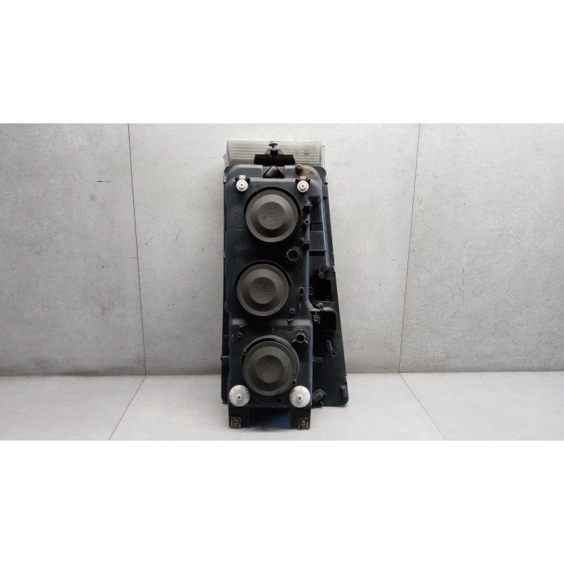 RENAULT truck FARO ANTERIORE SINISTRO RENAULT truck Magnum 2001>2010 usato