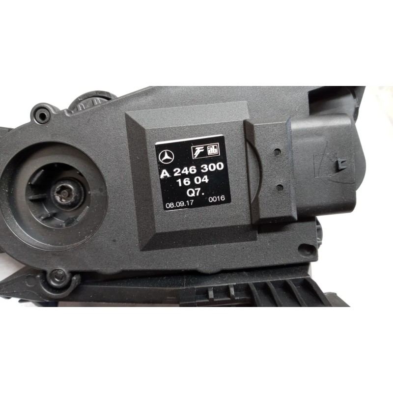 MERCEDES-BENZ ELETRONIC THROTTLE PEDAL  MERCEDES-BENZ Classe CLA (C117) 2016>2019 used