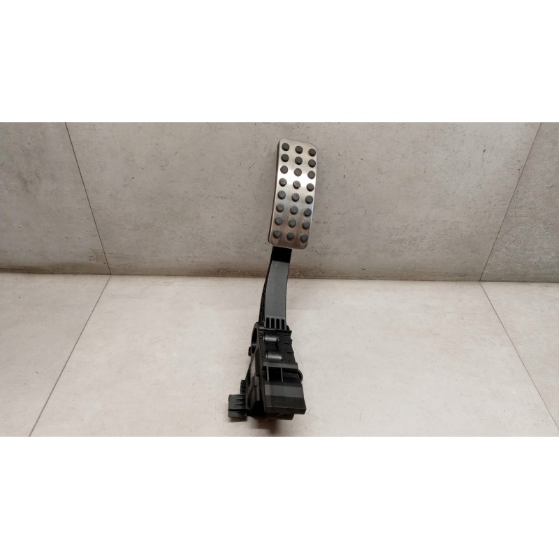 MERCEDES-BENZ ELETRONIC THROTTLE PEDAL  MERCEDES-BENZ Classe CLA (C117) 2016>2019 used