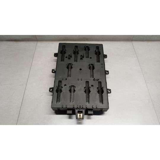 SCATOLA FUSIBILI RENAULT truck Magnum 2001>2010 usato