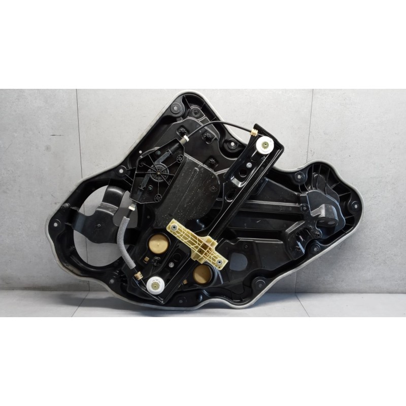 JEEP BACK LEFT POWERED WINDOWS  JEEP Compass 2017> used