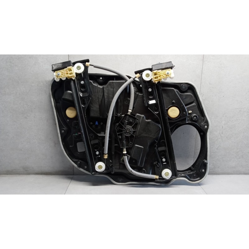 JEEP FRONT RIGHT POWERED WINDOWS  JEEP Compass 2017> used