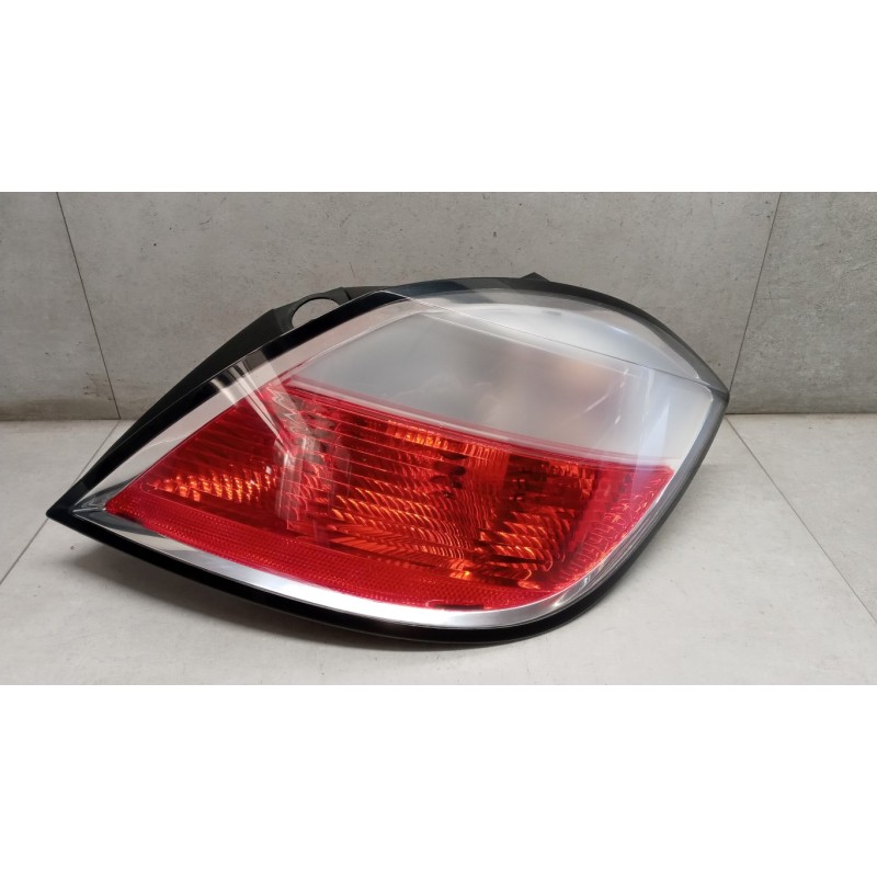 OPEL FARO POSTERIORE ESTERNO DESTRO OPEL Astra H 2004>2007 usato