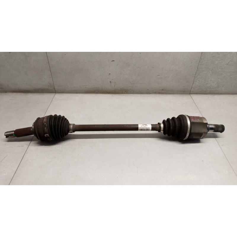 KIA FRONT HALF-AXLES LEFT  KIA Rio 2017> used