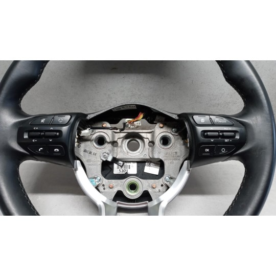 VOLANTE KIA Rio 2017> usato