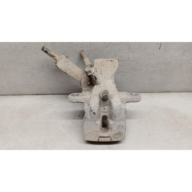 SUZUKI LEFT REAR CALIPER BRAKE  SUZUKI SX4 2013> used
