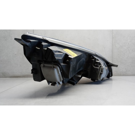 FARO ANTERIORE SINISTRO MITSUBISHI Colt 2004> usato