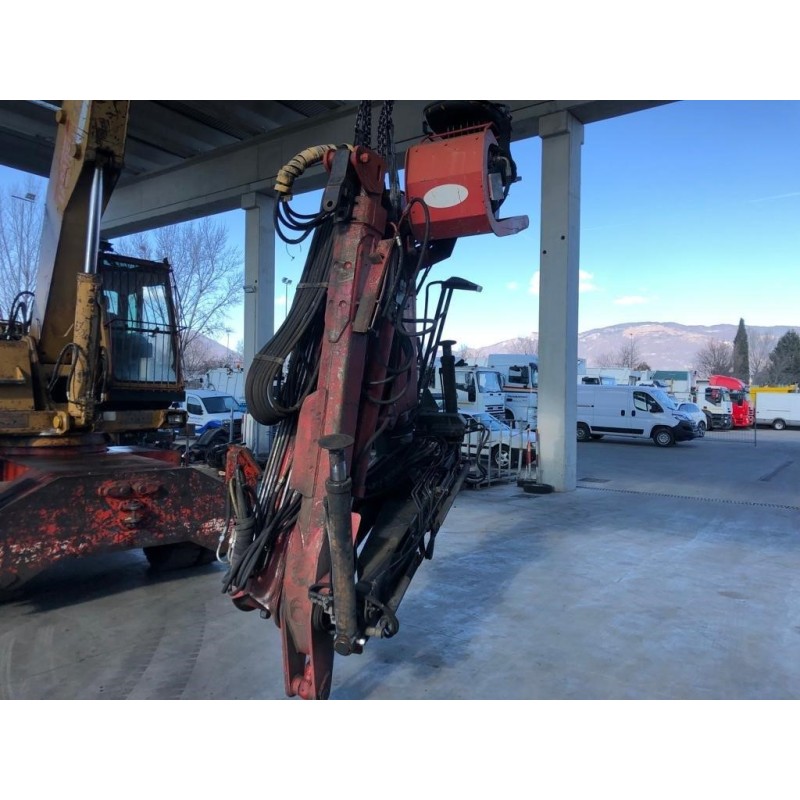 . GRU IDRAULICA . . usato