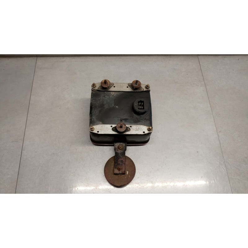 IVECO FARO POSTERIORE ESTERNO SINISTRO IVECO 170NC usato