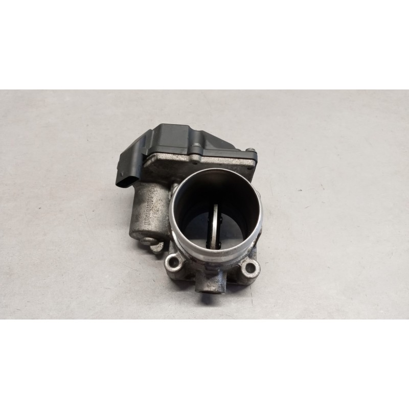 HYUNDAI CORPO FARFALLATO HYUNDAI ix35 2009>2015 usato