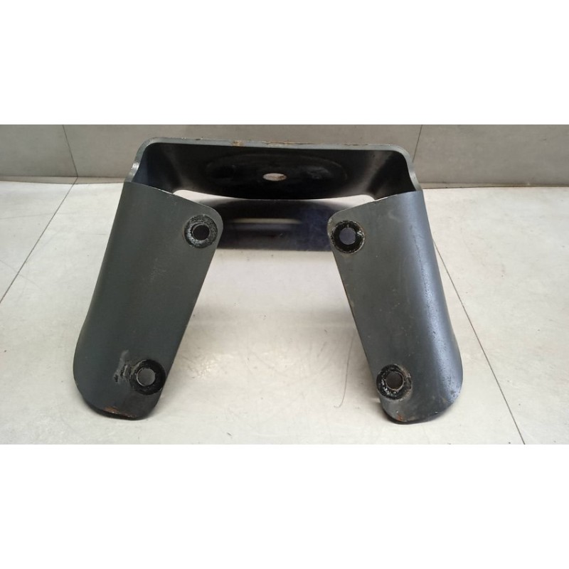 MERCEDES-BENZ truck SUPPORTO SOSPENSIONI MERCEDES-BENZ truck Actros euro 6 2014>2021 usato