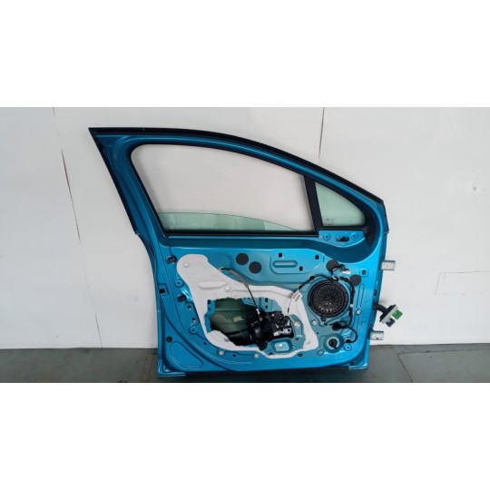 LEFT FRONT DOOR CITROEN C3 2020> used