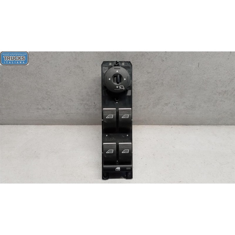 FORD INTERRUTTORI E PULSANTI ALZAVETRI FORD B-Max 2012> usato