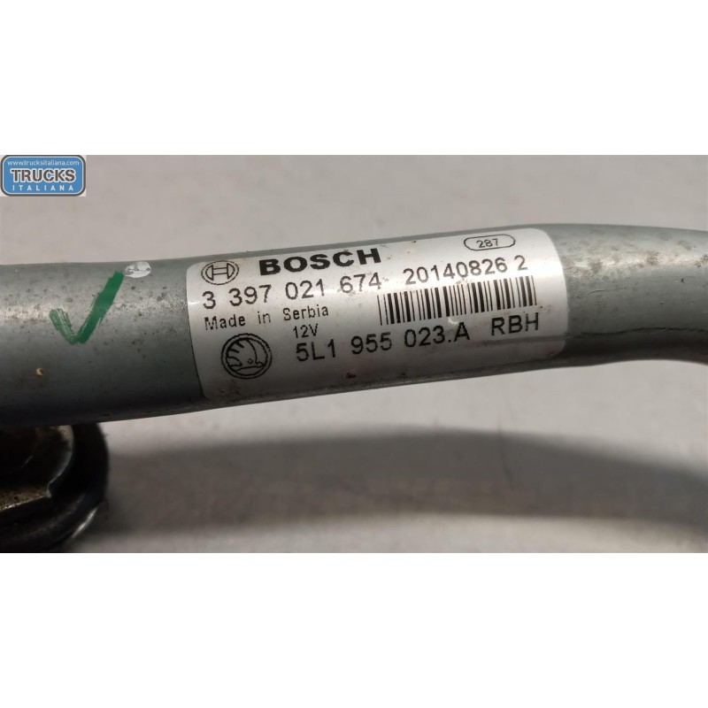 SKODA windshield wiper motor SKODA Yeti 2012> used