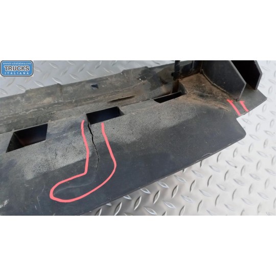 RIVESTIMENTO ANTERIORE COMPLETO SKODA Yeti 2012> usato